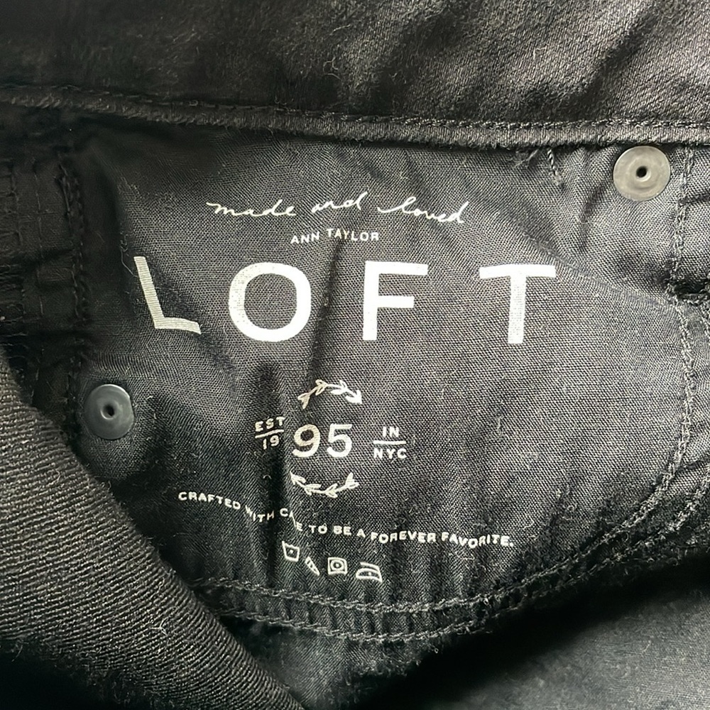 Ann Taylor Loft Black Curvy Skinny Jeans size 26/2 - Picture 10 of 11